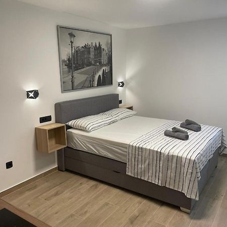 Apartments Anka Pula Zewnętrze zdjęcie