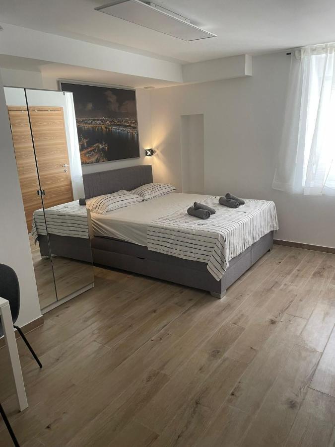 Apartments Anka Pula Zewnętrze zdjęcie