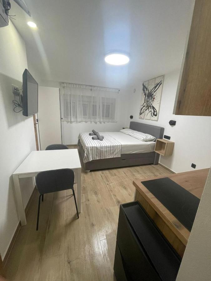 Apartments Anka Pula Zewnętrze zdjęcie
