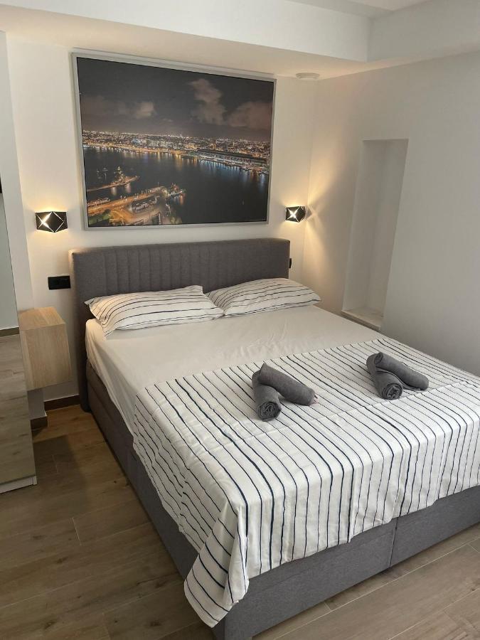 Apartments Anka Pula Zewnętrze zdjęcie
